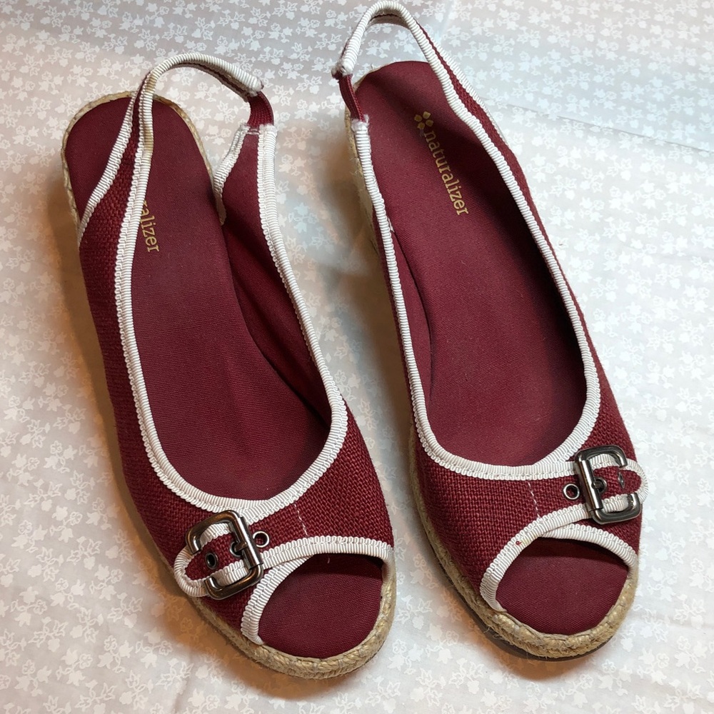 Naturalizer Red Wedges, size 8